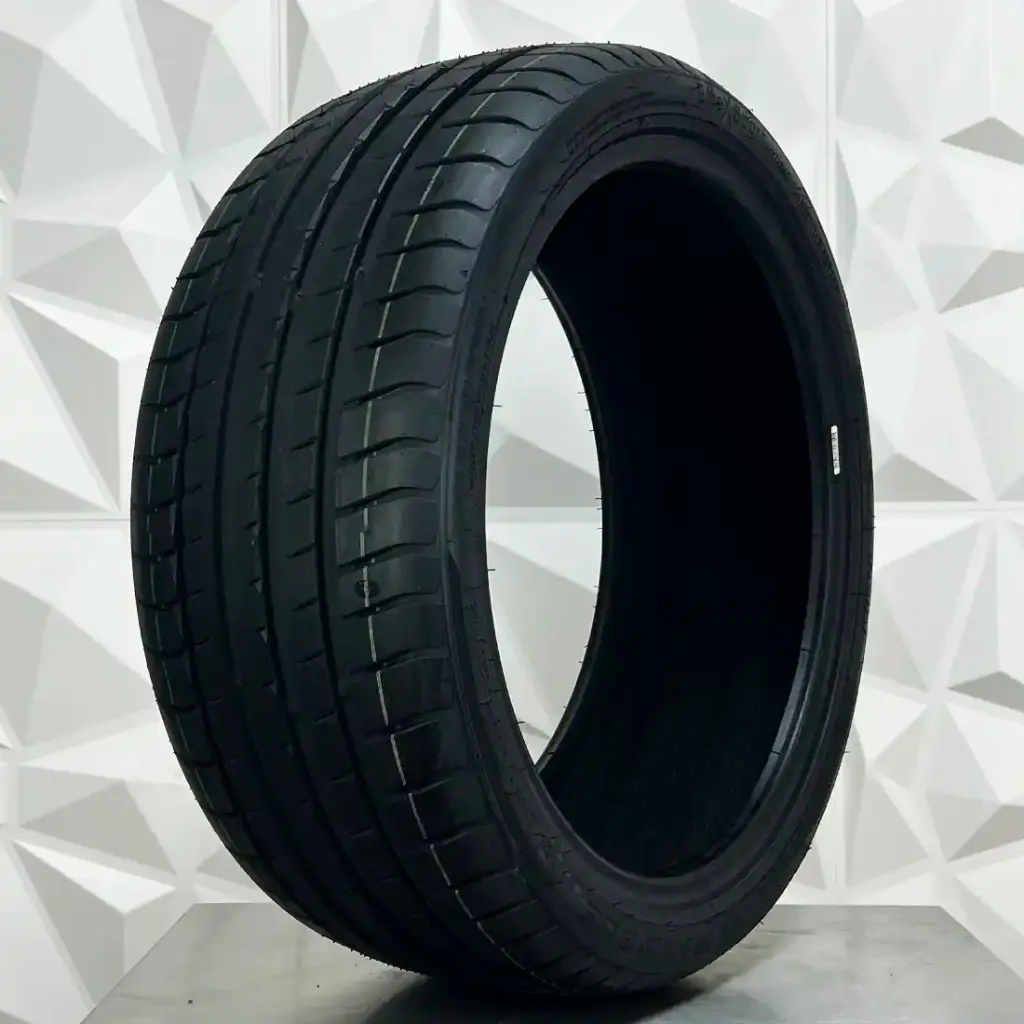 LLANTA TALON TH202 225/45R18 TRIANGLE 95Y